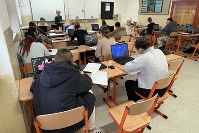 Maturanti si vyskúšali elektronické testovanie eMaturity