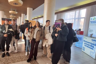 V.K objavovala možnosti budúcnosti na výstave VŠ