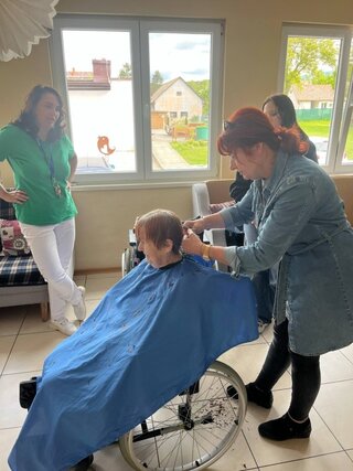 Zväčšiť fotografiu - Most medzi generáciami