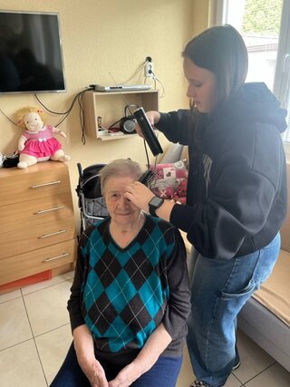 Zväčšiť fotografiu - Most medzi generáciami