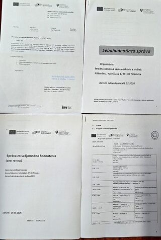 Zväčšiť fotografiu - Hodnotiaca návšteva v našej škole