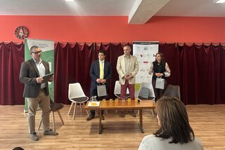 Zväčšiť fotografiu - Konferencia projektu pre mladých