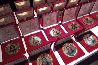 Zväčšiť fotografiu - Ocenenia pri príležitosti dňa učiteľov