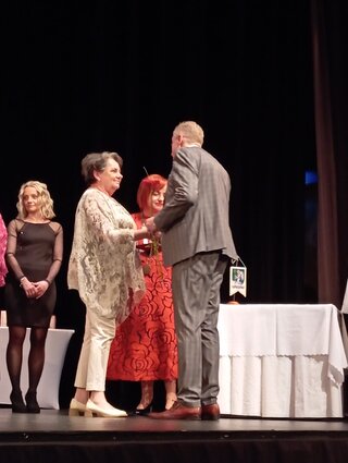 Zväčšiť fotografiu - Ocenenia pri príležitosti dňa učiteľov