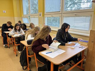 Zväčšiť fotografiu - Prekladateľská súťaž pri príležitosti európskeho dňa jazykov