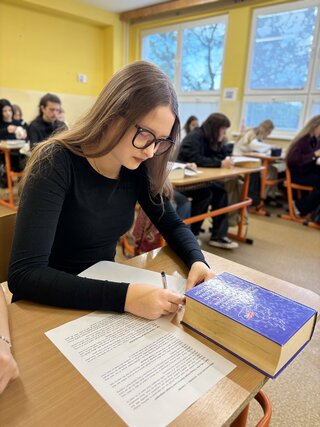 Zväčšiť fotografiu - Prekladateľská súťaž pri príležitosti európskeho dňa jazykov