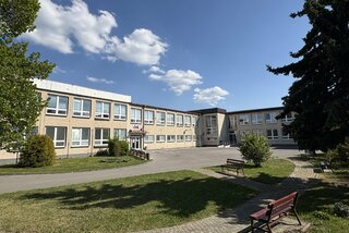 Zväčšiť fotografiu - Budova školy