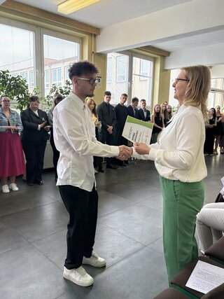 Zväčšiť fotografiu - Rozlúčka našich maturantov