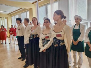 Zväčšiť fotografiu - Thurzove slávnosti v podaní iii.b a iii.c
