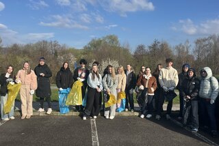 Zväčšiť fotografiu - Upracme slovensko