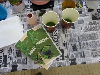 Zväčšiť fotografiu - Vo väznici ilava opäť privítali baristov: hlavnou hviezdou bol rituál matcha