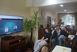Zväčšiť fotografiu - Záložka do knihy spája slovenské školy 2026