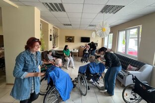 Zväčšiť fotografiu - Most medzi generáciami