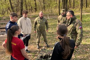 Zväčšiť fotografiu - Branno-športová olympiáda