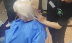 Mesiac dobrovoľníctva – mladí pre prievidzu - 06 strihanie