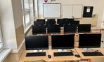 Zväčšiť fotografiu - Trieda informatiky
