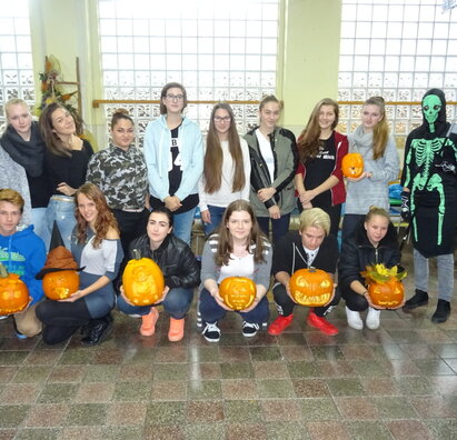 Halloweenske vyrezávanie tekvíc 2016