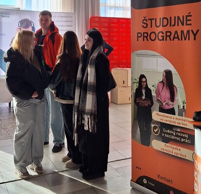 V.K objavovala možnosti budúcnosti na výstave VŠ